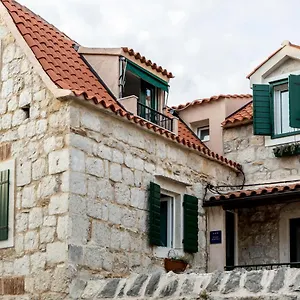  Apartament Tomadi